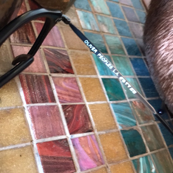 1980s Oliver Peoples frames and sunglass clip. Gunmetal and matte black. - Picture 6 of 11